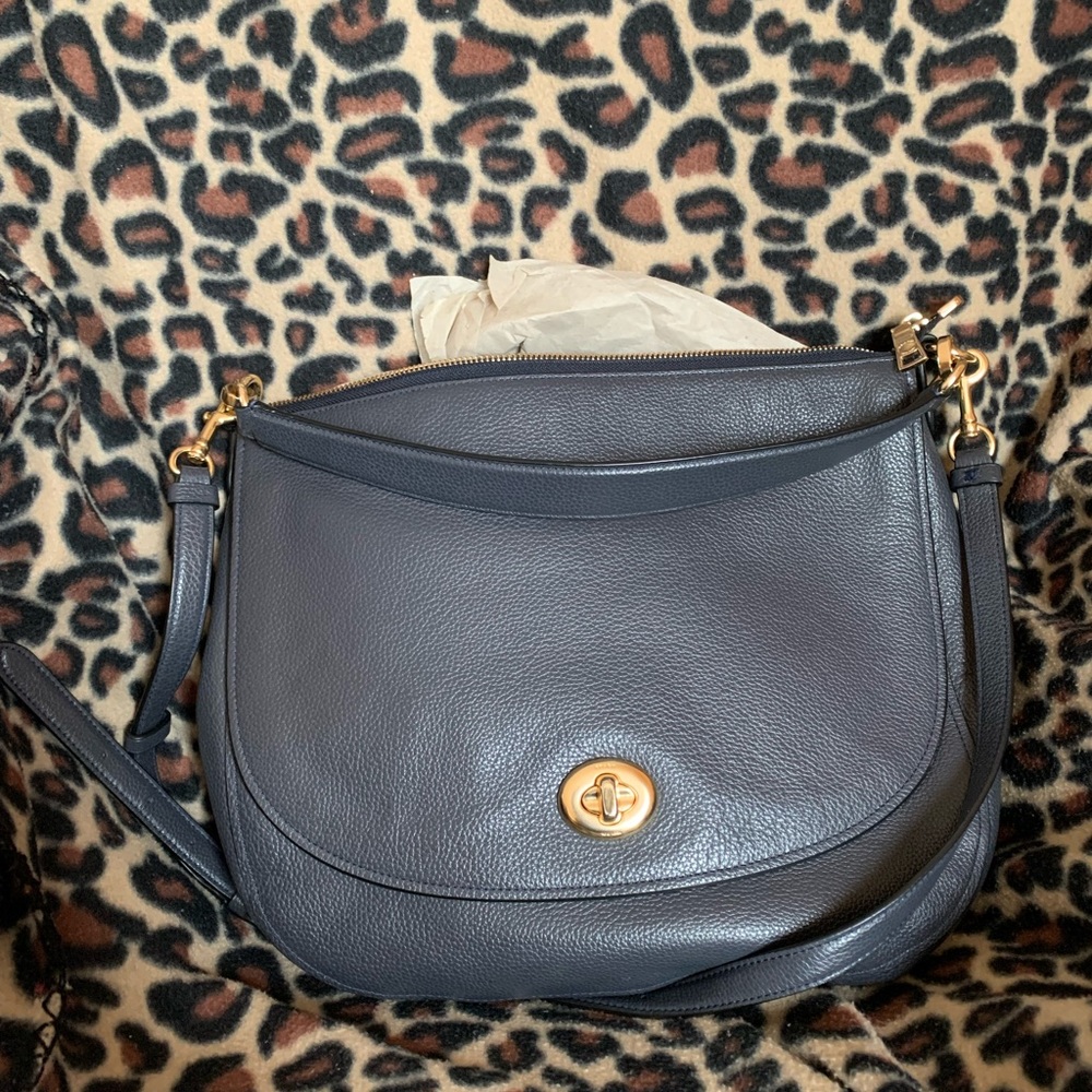 Coach shoulder crossbody bag turnlock